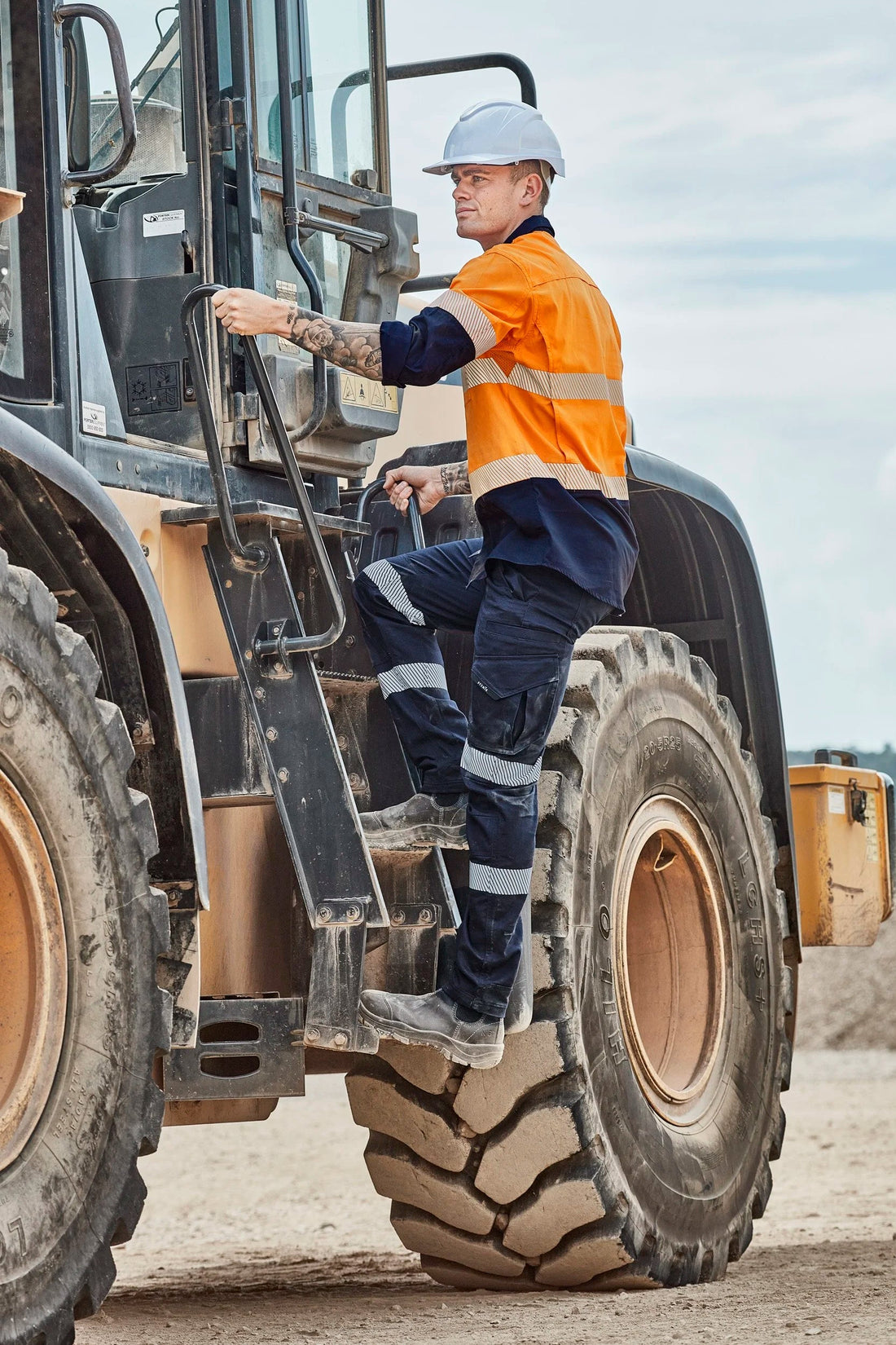 Lightweight Ripstop Men's Rugged Cooling Stretch Taped Pants - SunSafe Australia