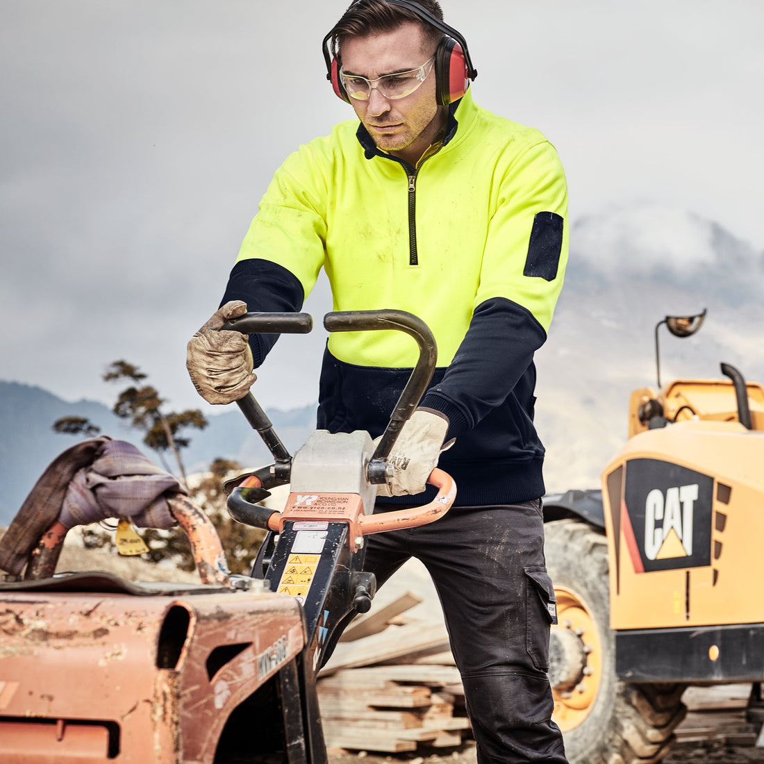 Syzmik Workwear High Visibility Half Zip Pullover Jumper UPF 50+ - SunSafe Australia