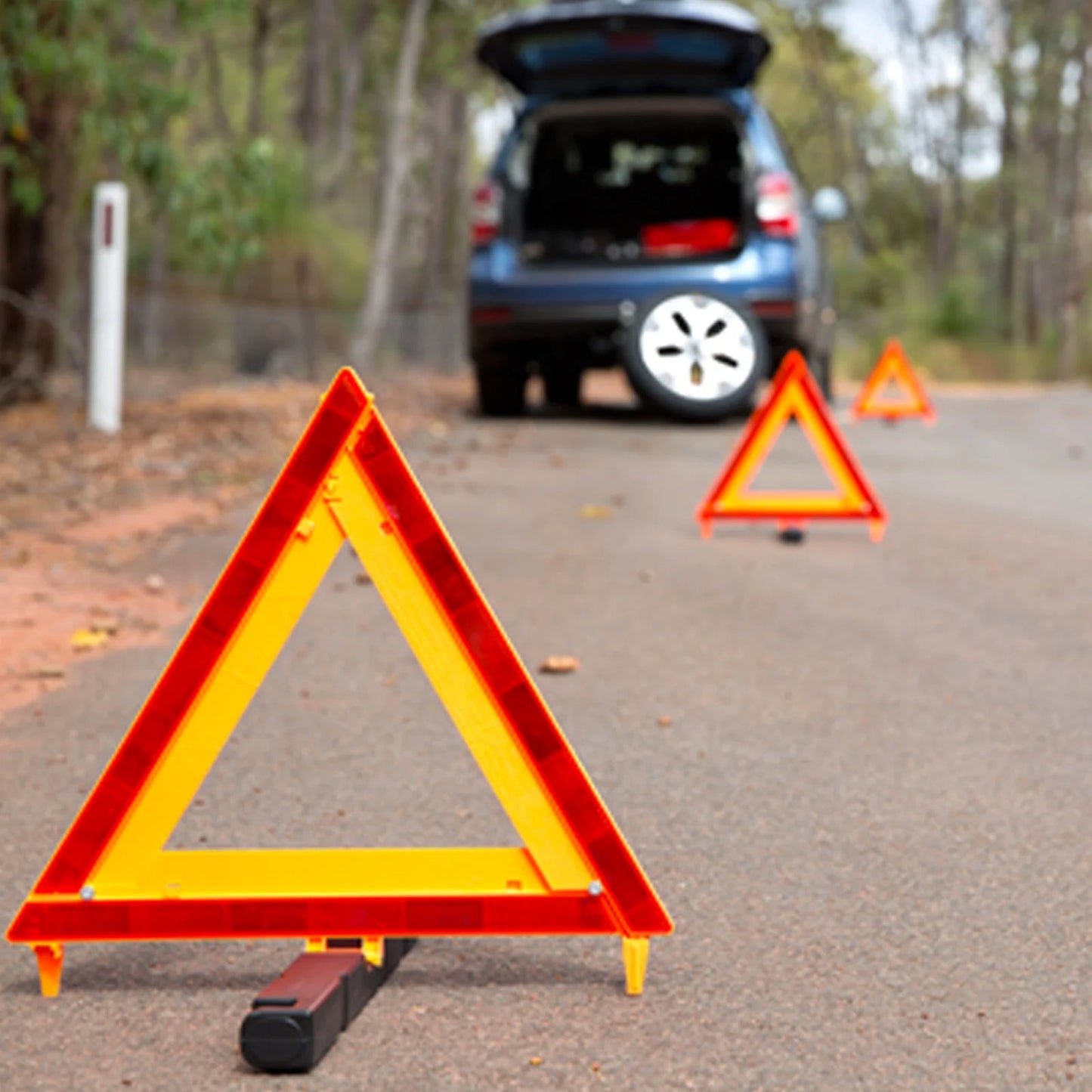 Heavy Duty Emergency Safety Reflective Warning Triangle Kit (Set of 3) - SunSafe Australia