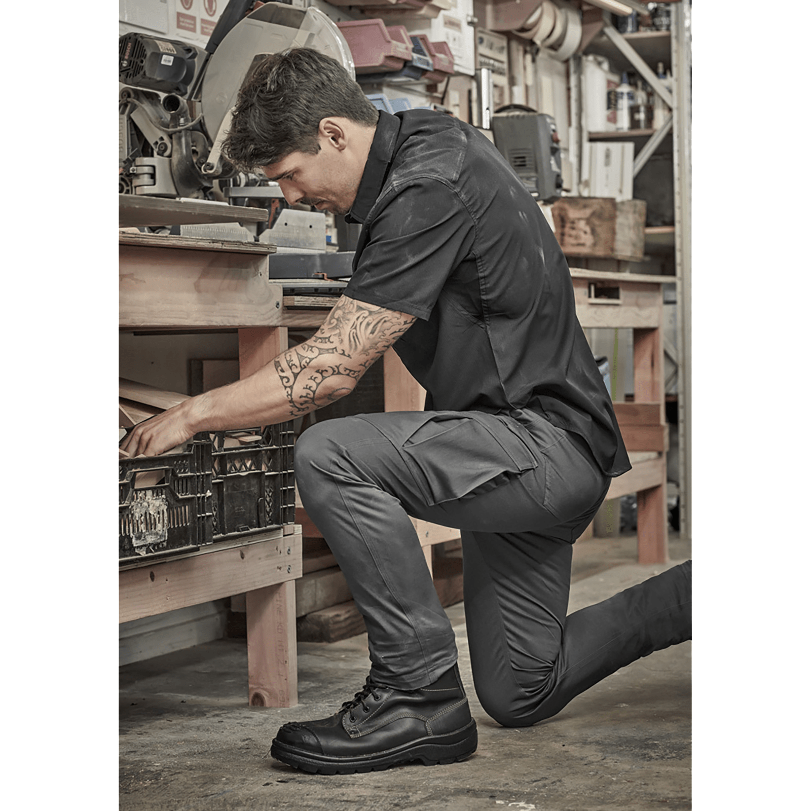 Men's Essential Stretch Cargo Pant Slim Fit 98% Cotton in Navy