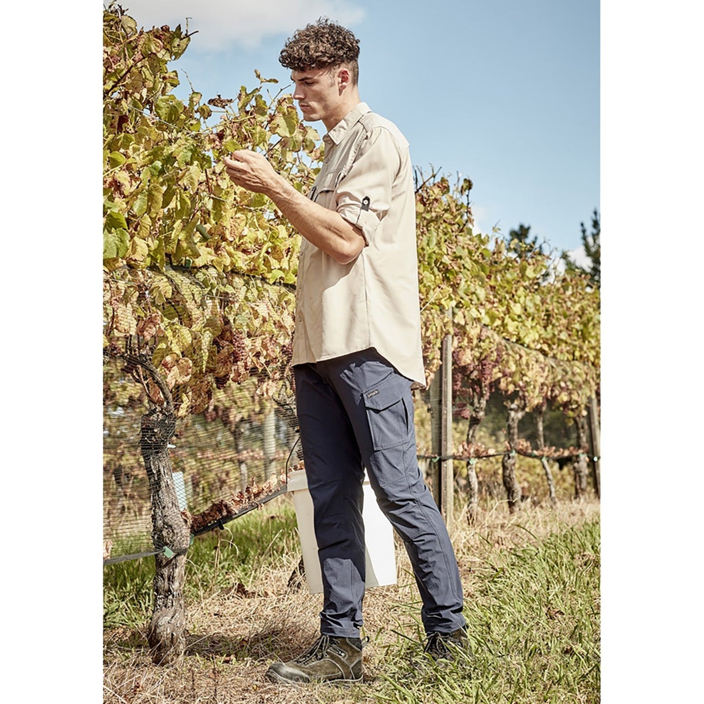Men’s Lightweight Outdoor Pants – Stretch Nylon with Cargo Pocket - SunSafe Australia