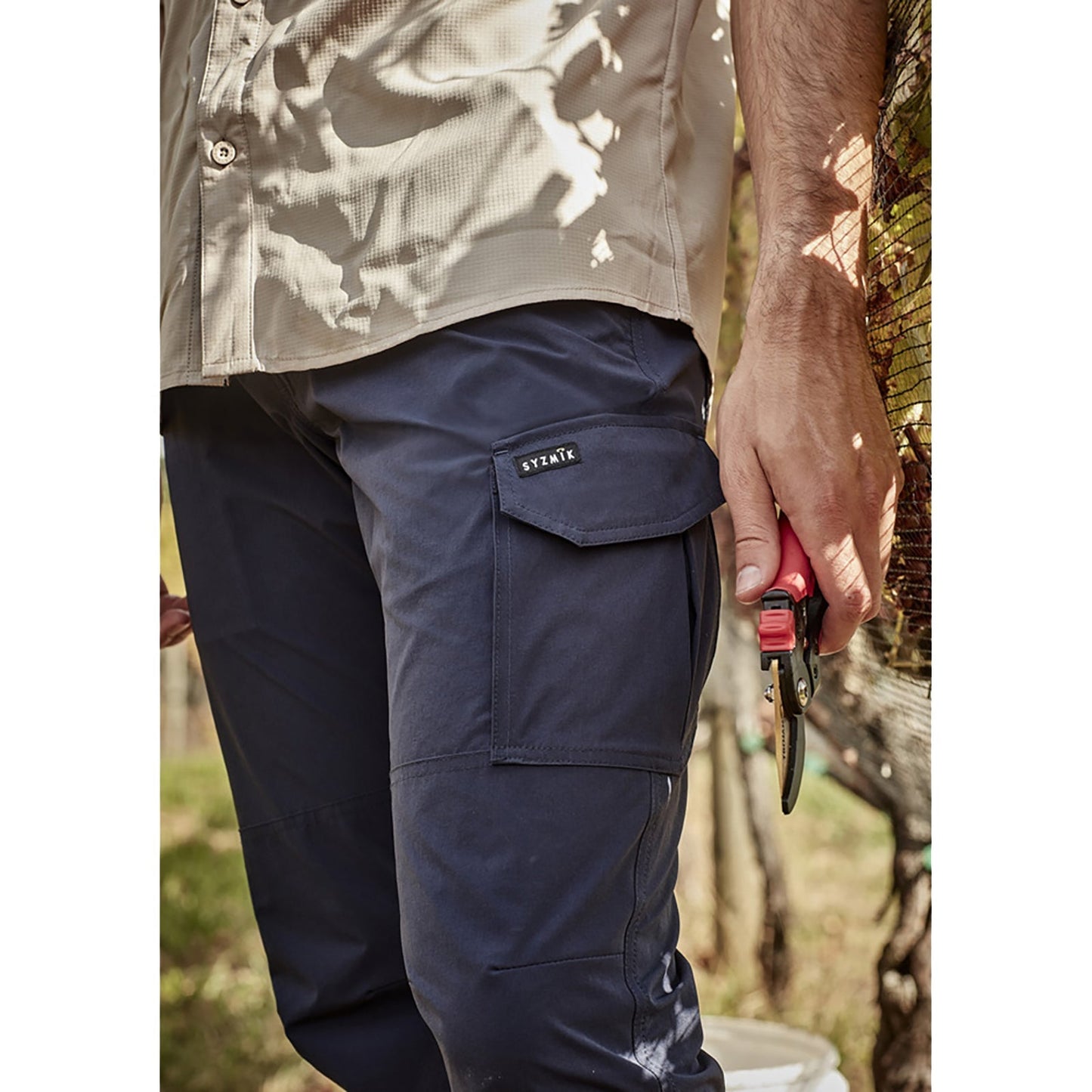 Men’s Lightweight Outdoor Pants – Stretch Nylon with Cargo Pocket - SunSafe Australia