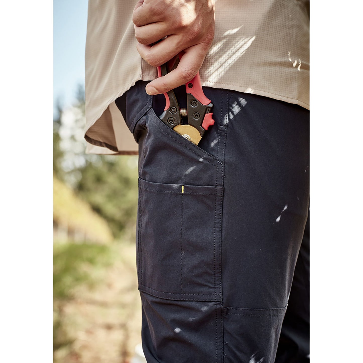 Men’s Lightweight Outdoor Pants – Stretch Nylon with Cargo Pocket - SunSafe Australia